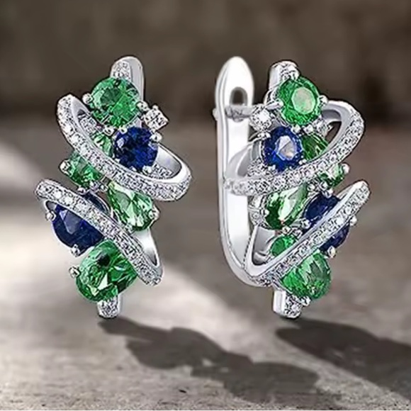 Sparkling Blue Green Spinel White Earrings - Picture 4 of 5